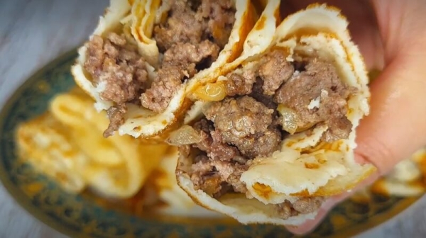 Такие блины готовлю на заказ уже 30 лет. Простой и очень вкусный рецепт Такие блины готовлю на заказ уже 30 лет. Простой и очень вкусный рецепт