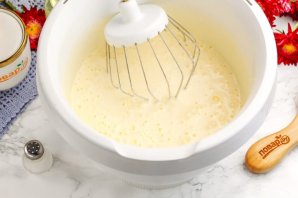 Сметанный пирог с ягодами