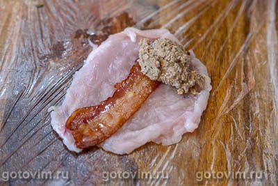 Куриные котлеты «Метропольки» с печеночным паштетом и беконом Куриные котлеты «Метропольки» с печеночным паштетом и беконом