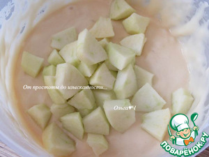 Яблочный пирог с ореховой шапочкой