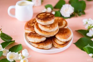 Пышные дрожжевые оладьи Пышные дрожжевые оладьи