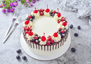 Торт «Молочная девочка» с кремом чиз Торт «Молочная девочка» с кремом чиз