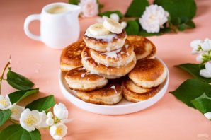 Пышные дрожжевые оладьи Пышные дрожжевые оладьи