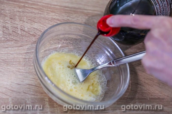 Жареный рис с зеленым луком и яйцом в мультиварке