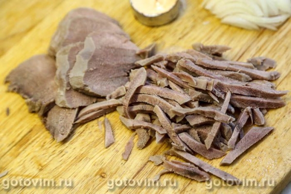 Бефстроганов из свиного языка Бефстроганов из свиного языка