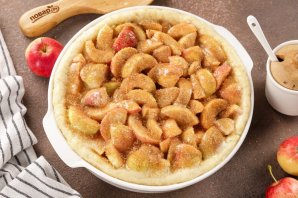 Пирог сметанный с яблоками Пирог сметанный с яблоками