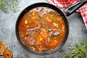 Томленые говяжьи щечки Томленые говяжьи щечки