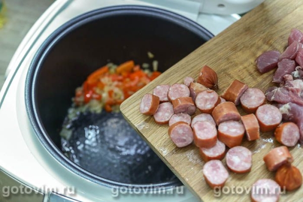 Паэлья с креветками, свининой и копчёными колбасками в мультиварке