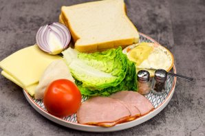 Клубный сэндвич с курицей Клубный сэндвич с курицей