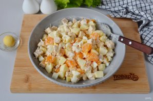 Новогодний салат с мандаринами Новогодний салат с мандаринами