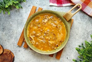 Яичница с курицей Яичница с курицей