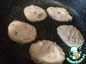 Оладьи с рикоттой и брусникой Оладьи с рикоттой и брусникой