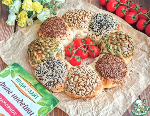 Булочки с ветчиной и семенами