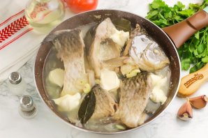 Тушеный карась Тушеный карась