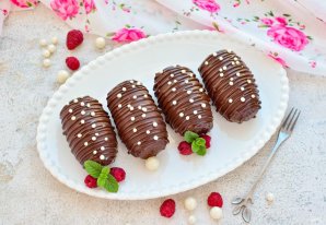 Пирожное "Картошка" в шоколадной глазури Пирожное "Картошка" в шоколадной глазури