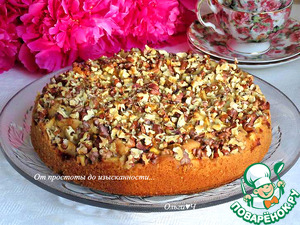 Яблочный пирог с ореховой шапочкой