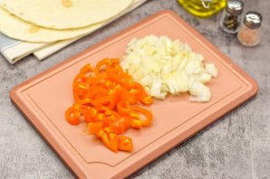 Бурито с курицей и рисом Бурито с курицей и рисом