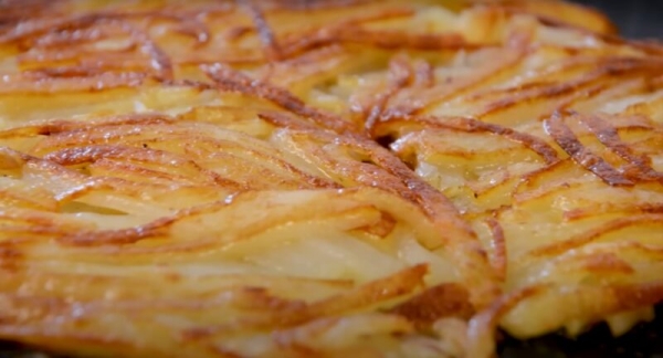 Картофельные лепёшки: самый простой и вкусный рецепт. Муж просит готовить их каждый день Картофельные лепёшки: самый простой и вкусный рецепт. Муж просит готовить их каждый день