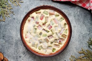 Пряный пирог с ревенем Пряный пирог с ревенем