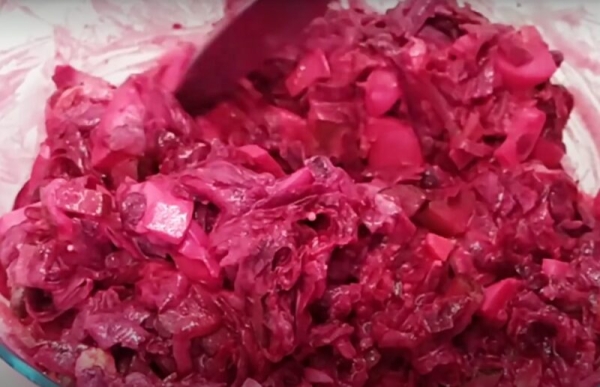 Красивый рецепт салата из свеклы. Я готовлю его через день: вкусно и полезно Красивый рецепт салата из свеклы. Я готовлю его через день: вкусно и полезно