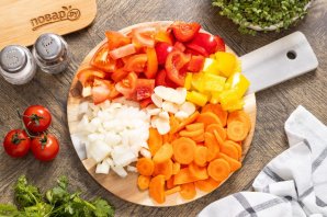 Рагу из баклажанов в мультиварке