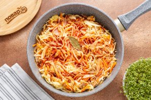 Тушеная капуста с соевым мясом