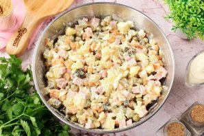 Салат-закуска "Оливье в ветчине" Салат-закуска "Оливье в ветчине"