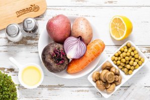 Винегрет с маринованными грибами