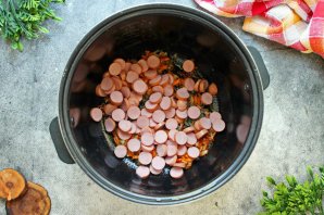 Гречка с сосиской в мультиварке Гречка с сосиской в мультиварке