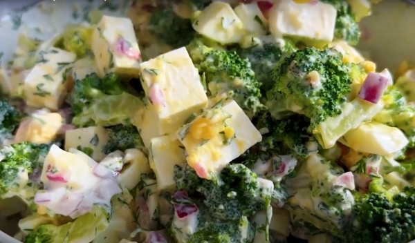 Легкий и полезный рецепт с брокколи и брынзой. Вкусный и простой рецепт Легкий и полезный рецепт с брокколи и брынзой. Вкусный и простой рецепт