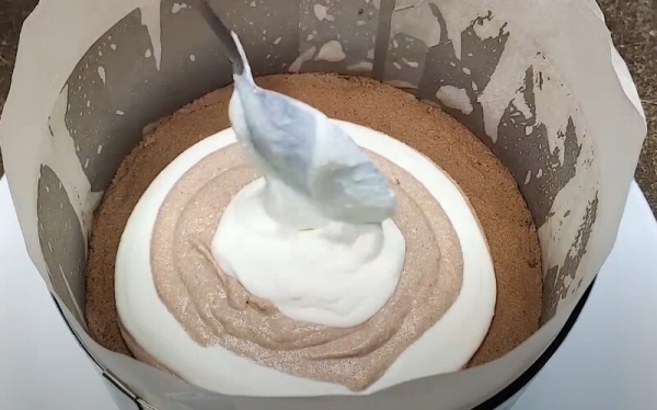 Бесподобно вкусный десерт без духовки, сгущенки и муки. Чизкейк из 3-х основных ингредиентов Бесподобно вкусный десерт без духовки, сгущенки и муки. Чизкейк из 3-х основных ингредиентов