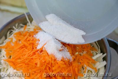 Квашеная капуста с черным хлебом Квашеная капуста с черным хлебом