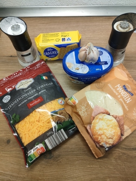 Фуршетные закусочные сырные шарики