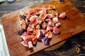 Рулет с инжиром Рулет с инжиром