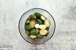 Сырое варенье из фейхоа Сырое варенье из фейхоа