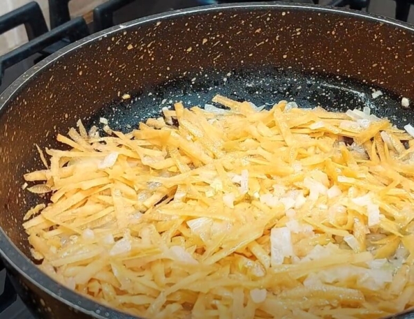 Готовлю рыбу вкусно, просто и без косточек. Сытный обед из бюджетной рыбы: даже жарить не нужно Готовлю рыбу вкусно, просто и без косточек. Сытный обед из бюджетной рыбы: даже жарить не нужно