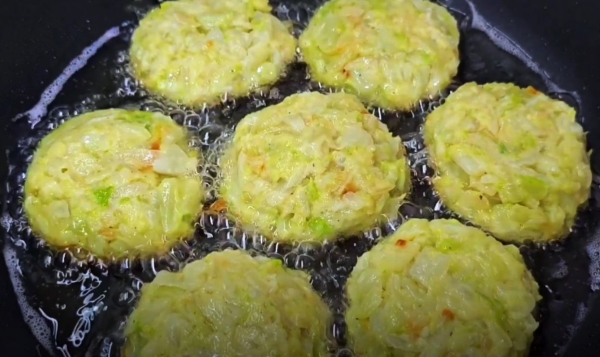 Капуста с луком вкуснее мяса. Век живи — век учись: почему я раньше так не готовила Капуста с луком вкуснее мяса. Век живи — век учись: почему я раньше так не готовила