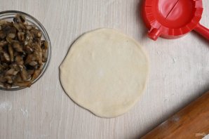 Постные вареники с грибами