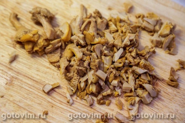 Оладьи из куриного филе с лисичками Оладьи из куриного филе с лисичками