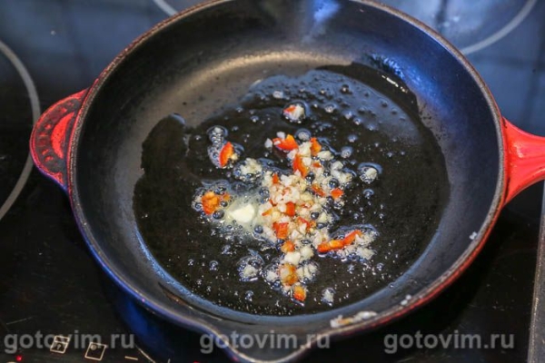 Фокачча с чесноком и чили Фокачча с чесноком и чили