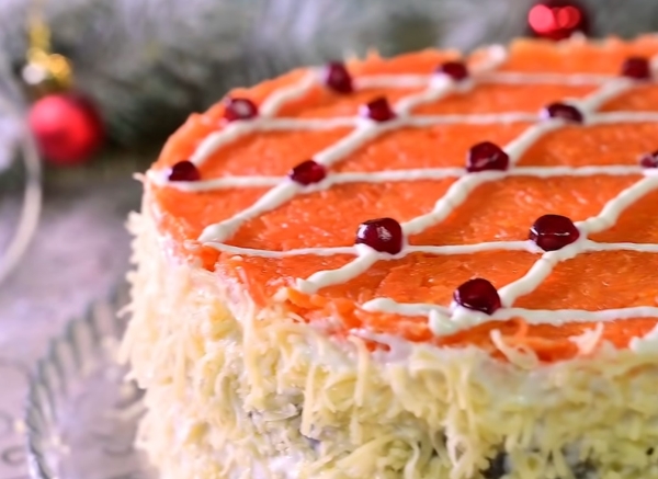 Новогодний салат «Арлекин» для шикарного праздничного стола 2026. Понравится всем гостям!