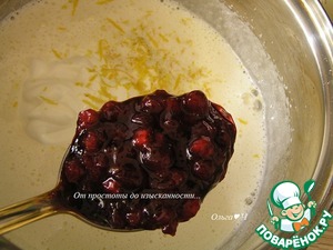 Пончики с брусникой Пончики с брусникой