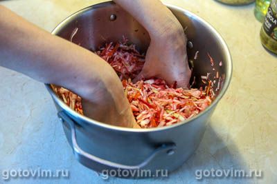 Квашеная капуста со свеклой (сухой способ)