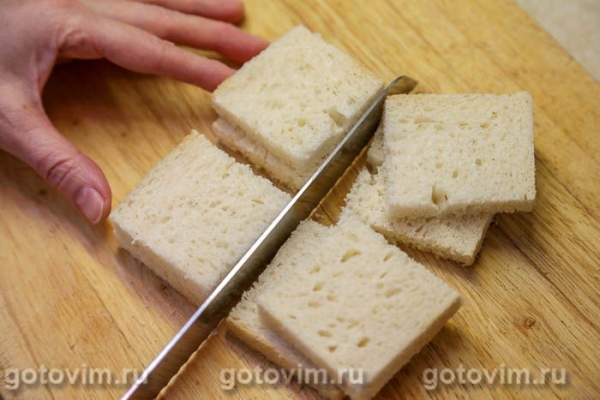 Закуска из авокадо со сливочным маслом и красной икрой