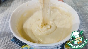 Горячий молочный пирог с кремом и джемом Горячий молочный пирог с кремом и джемом