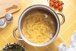 Макароны с куркумой