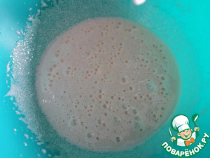 Смородиновый пирог с миндальной крупкой