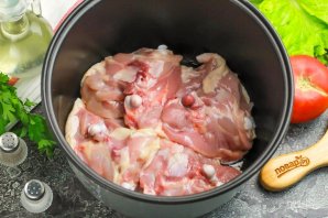 Курица в мультиварке жареная Курица в мультиварке жареная