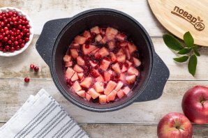 Варенье из брусники с яблоками Варенье из брусники с яблоками