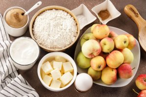 Пирог сметанный с яблоками Пирог сметанный с яблоками